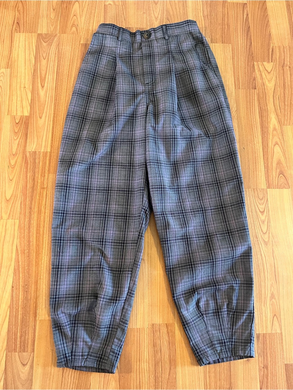 Women’s pink, gray and black Plaid Tapered Pants- XS